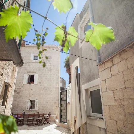 Lucia Guest house Trogir